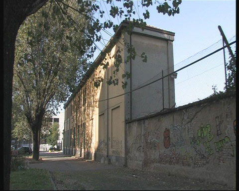 La palazzina dell'Alfa rubata al cinema