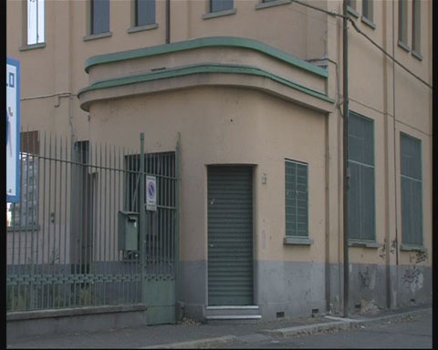 La palazzina dell'Alfa rubata al cinema