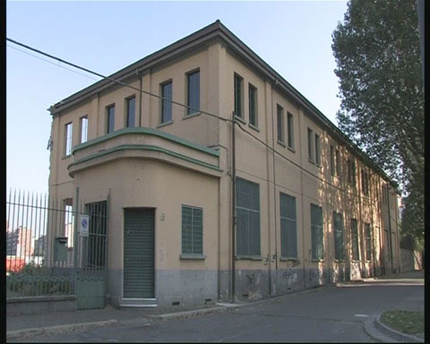 La palazzina dell'Alfa rubata al cinema