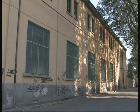 La palazzina dell'Alfa rubata al cinema